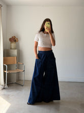 Load image into Gallery viewer, Wiggy Kit Jeans