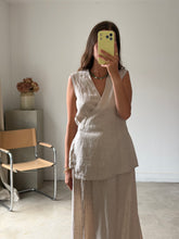 Load image into Gallery viewer, Arket Linen Top