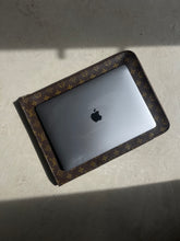 Load image into Gallery viewer, Louis Vuitton Laptop Case