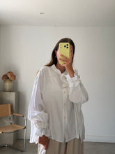 Load image into Gallery viewer, Kindred Linen Blouse