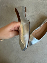 Load image into Gallery viewer, Aeyde Pumps