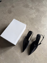 Load image into Gallery viewer, COS Pointy Heels