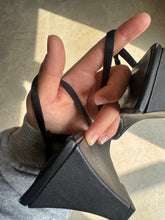 Load image into Gallery viewer, St Agni Heels - UK 6