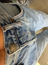 Load image into Gallery viewer, Vintage Levi 501 Jeans