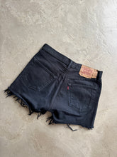 Load image into Gallery viewer, Vintage Levi 501 Shorts