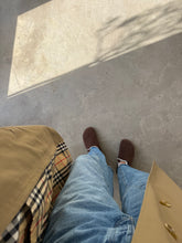 Load image into Gallery viewer, Vintage Burberry Trench