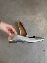 Load image into Gallery viewer, Aeyde Pumps