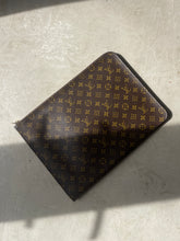Load image into Gallery viewer, Louis Vuitton Laptop Case