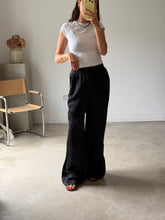 Load image into Gallery viewer, H&M Satin Trousers