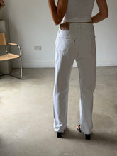 Load image into Gallery viewer, Levi 501 Jeans
