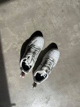 Load image into Gallery viewer, Helen Kirkum Trainers - UK 5