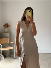 Load image into Gallery viewer, Arket Linen Top