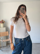 Load image into Gallery viewer, Vintage Levi 501 Jeans