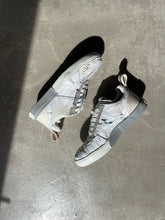 Load image into Gallery viewer, Helen Kirkum Trainers - UK 5