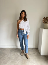 Load image into Gallery viewer, Emilio Pucci Cropped Tie Shirt