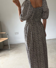 Load image into Gallery viewer, H&M Floral Dress
