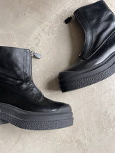 Load image into Gallery viewer, Stuart Weitzman Boots UK 3