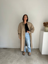 Load image into Gallery viewer, Burberry Trench Coat