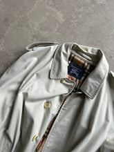 Load image into Gallery viewer, Burberry Belted Trench Coat