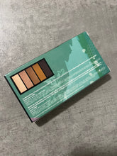 Load image into Gallery viewer, Bobbi Brown Eye Shadow Palette NEW
