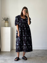 Load image into Gallery viewer, Ghospell Floral Dress
