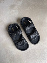 Load image into Gallery viewer, Ducie Quilted Real Leather Sandals - UK 8
