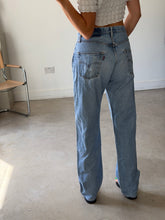 Load image into Gallery viewer, Vintage Levi 501 Jeans

