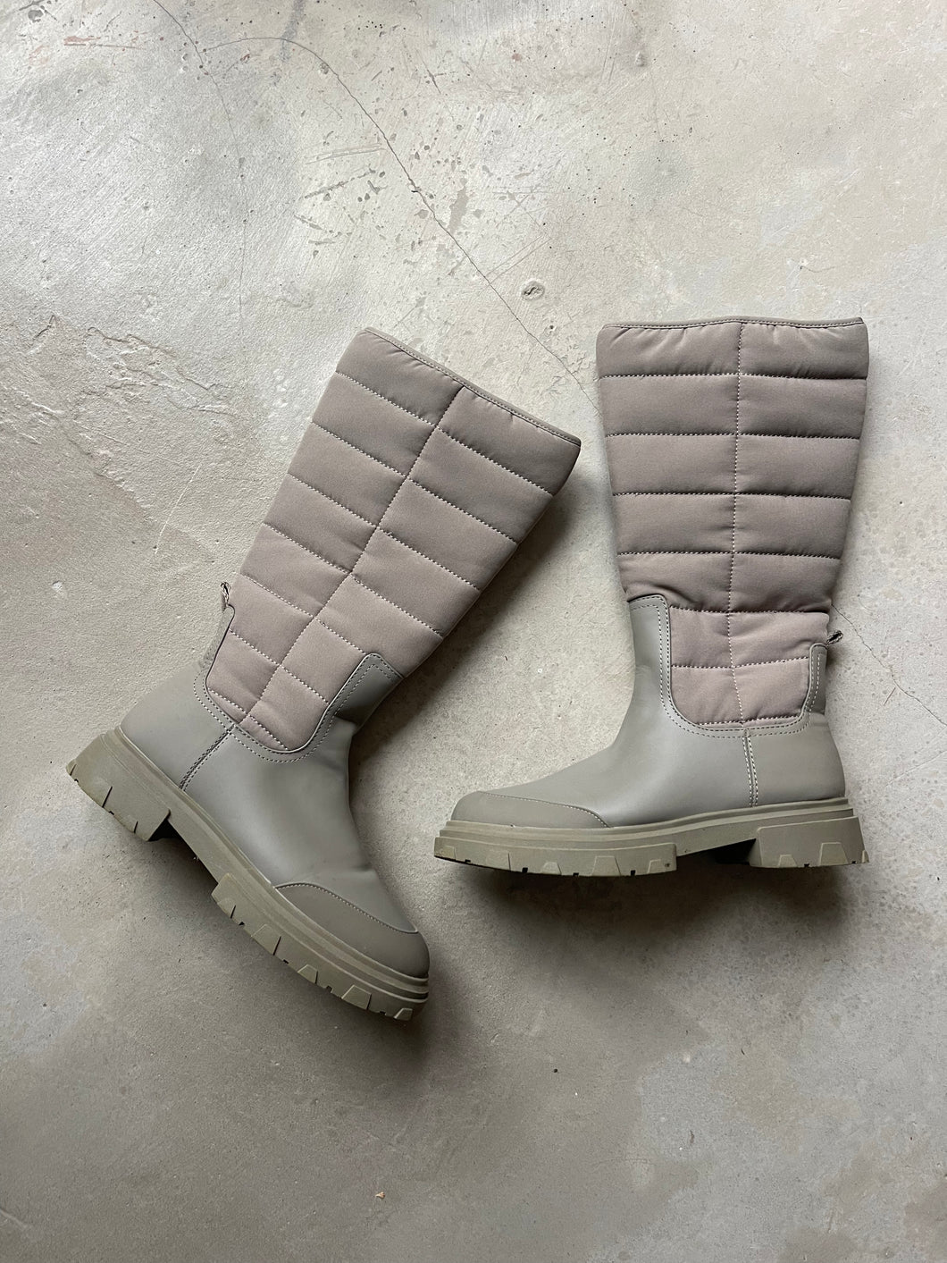 Zara Quilted Boots - UK 6