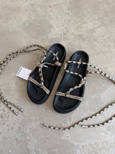 Load image into Gallery viewer, Bershka Sandals
