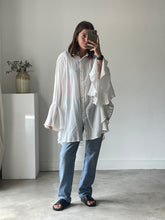 Load image into Gallery viewer, Oversized Blouse NEW
