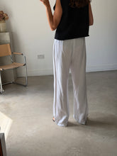 Load image into Gallery viewer, Jaeger Linen Trousers
