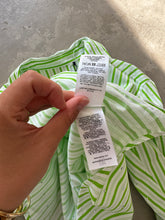Load image into Gallery viewer, Essentials Antwerp Stripe Shirt
