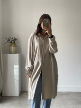 Load image into Gallery viewer, Linen Long Shirt
