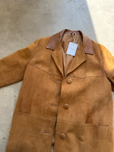 Load image into Gallery viewer, Vintage Suede Jacket
