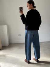 Load image into Gallery viewer, H&amp;M Cropped Jacket NEW
