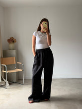 Load image into Gallery viewer, Beyond Nine Linen Trouers

