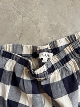 Load image into Gallery viewer, COS Linen Shorts
