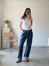 Load image into Gallery viewer, Vintage Levi 501 Jeans
