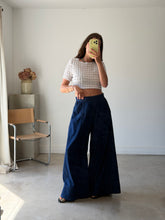 Load image into Gallery viewer, Wiggy Kit Jeans
