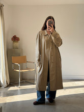 Load image into Gallery viewer, Burberry Trench Coat
