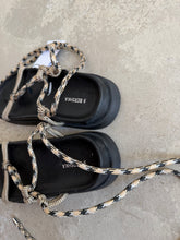 Load image into Gallery viewer, Bershka Sandals
