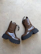 Load image into Gallery viewer, SportMax Boots

