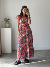Load image into Gallery viewer, Stella &amp; Suzie Floral Dress
