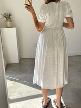 Load image into Gallery viewer, Zara Linen Dress
