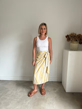 Load image into Gallery viewer, Mango Linen Blend Skirt
