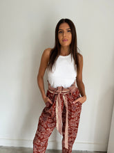 Load image into Gallery viewer, Veronica Beard Patterned Trousers
