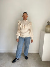 Load image into Gallery viewer, H&amp;M Frill Knitted Jumper
