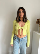 Load image into Gallery viewer, H&amp;M Crop Top
