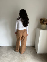 Load image into Gallery viewer, H&amp;M Trousers

