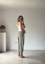 Load image into Gallery viewer, Ciminy Paris Leopard Jeans
